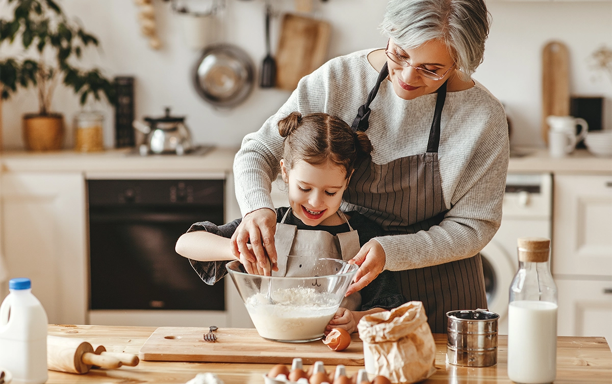 grand daughter kitchen learning